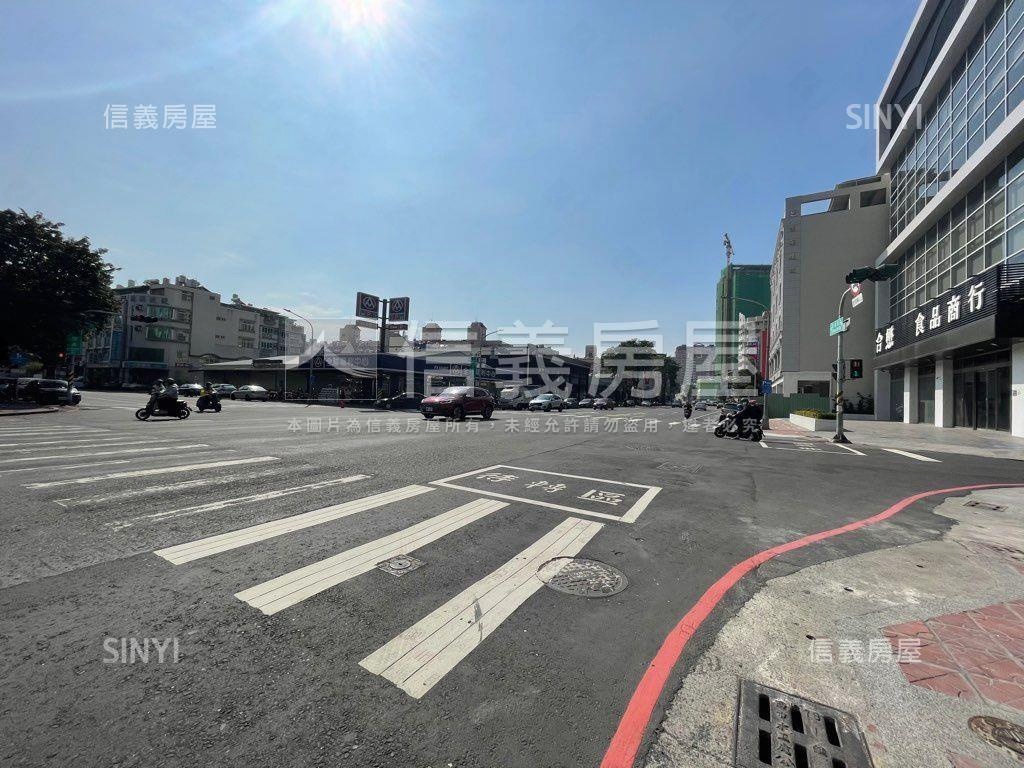 自由四路辦公總部房屋室內格局與周邊環境
