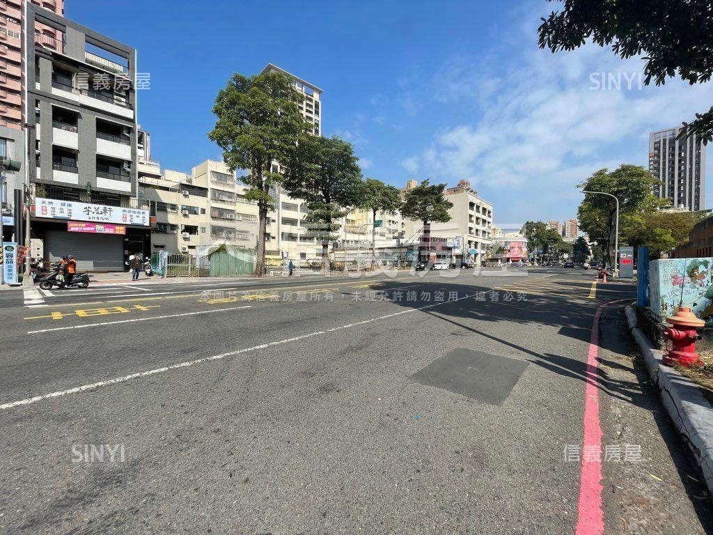 自由四路辦公總部房屋室內格局與周邊環境