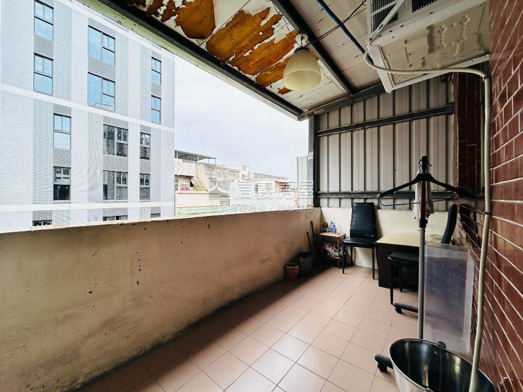 秀江街稀有透天房屋室內格局與周邊環境