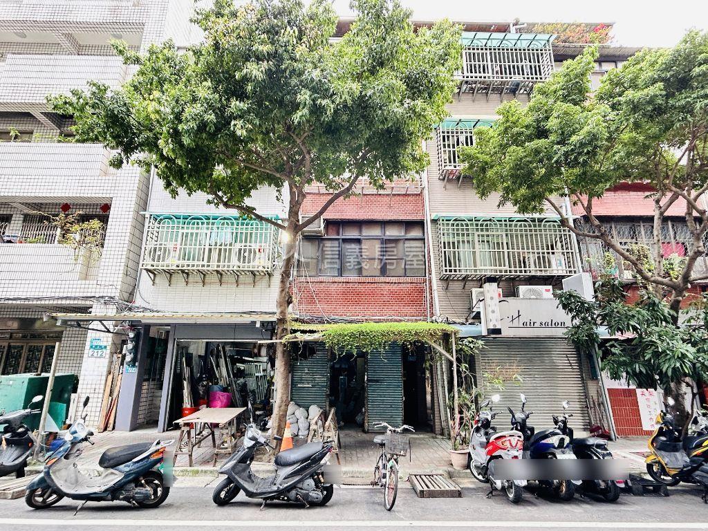秀江街稀有透天房屋室內格局與周邊環境