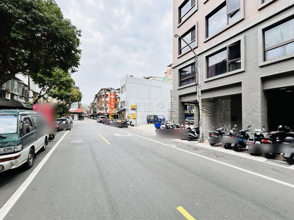 秀江街稀有透天房屋室內格局與周邊環境