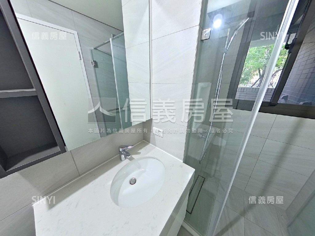 陞霖執美兩房平車面中庭房屋室內格局與周邊環境