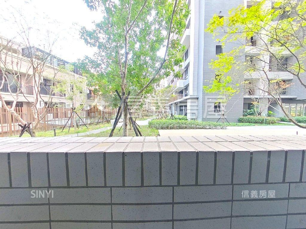 陞霖執美兩房平車面中庭房屋室內格局與周邊環境