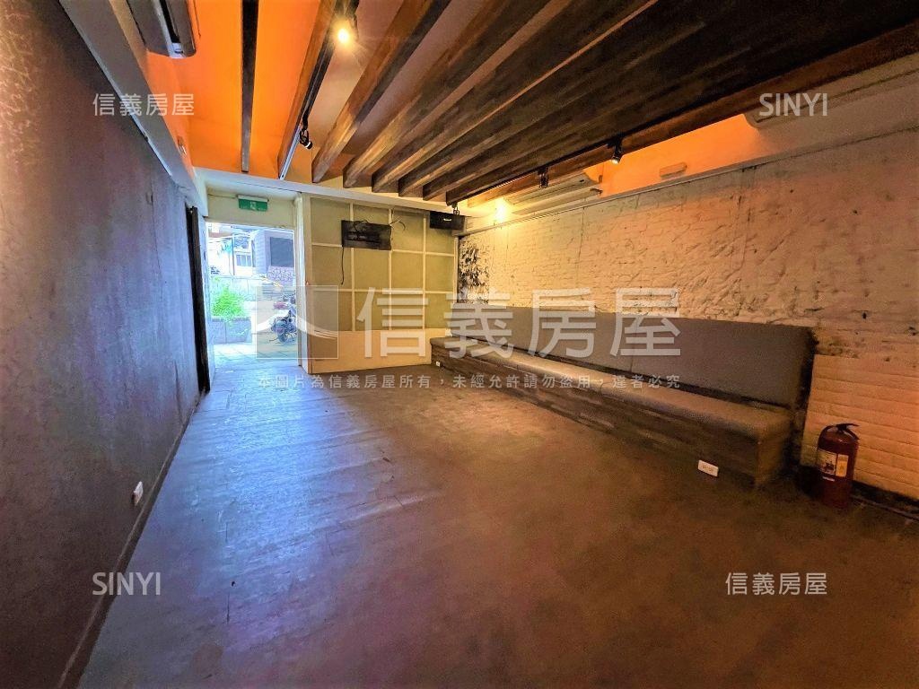 低總大巨蛋商圈金店房屋室內格局與周邊環境