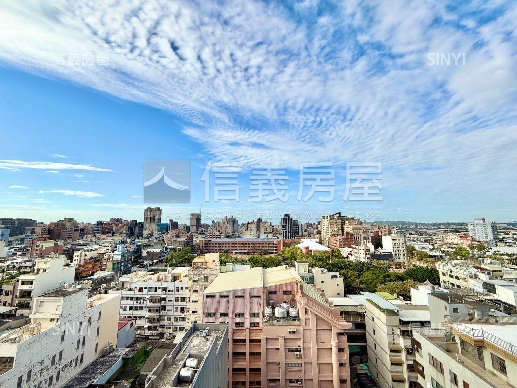 鴻柏鴻上｜大坪數雙車位房屋室內格局與周邊環境