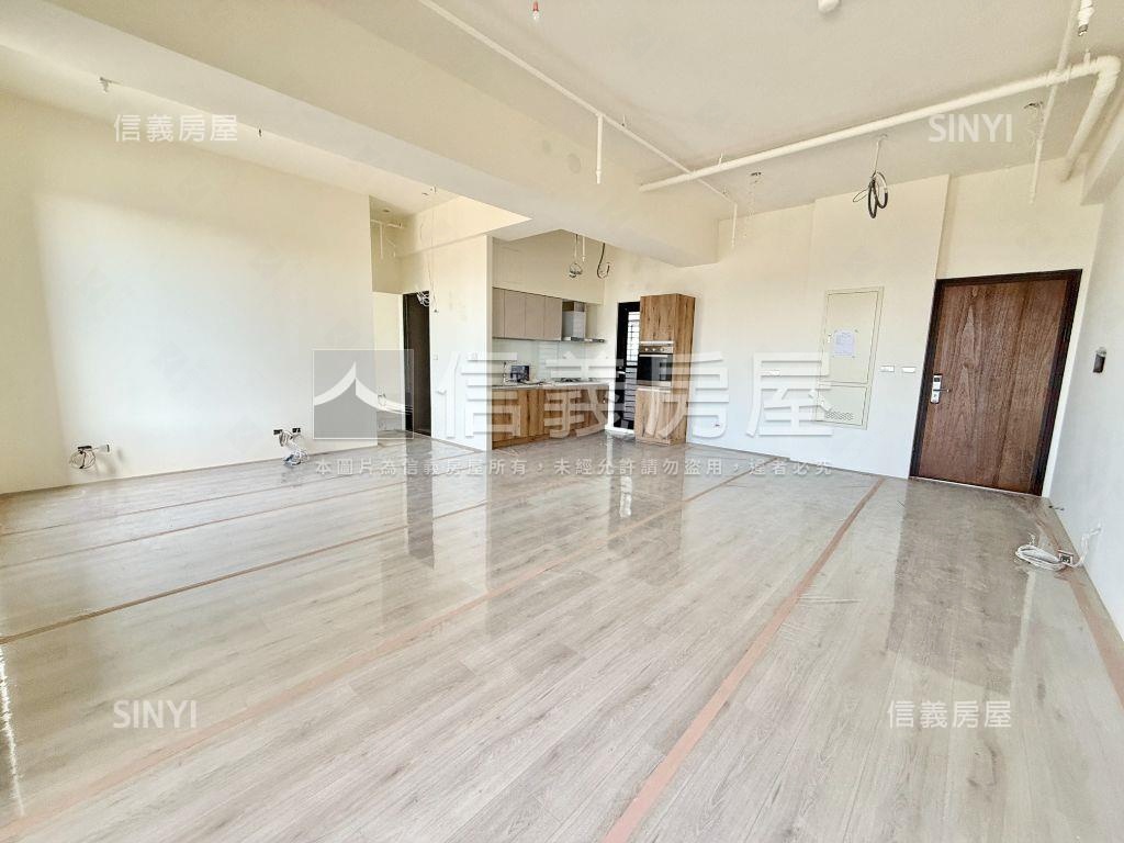 鴻柏鴻上｜大坪數雙車位房屋室內格局與周邊環境