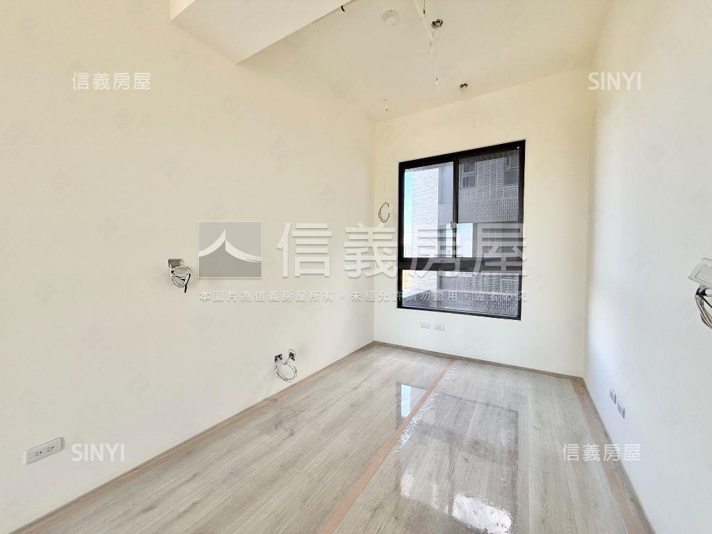 鴻柏鴻上｜大坪數雙車位房屋室內格局與周邊環境