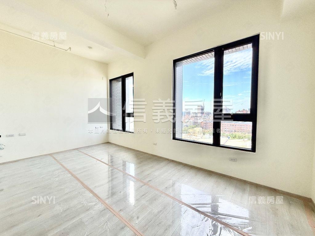 鴻柏鴻上｜大坪數雙車位房屋室內格局與周邊環境