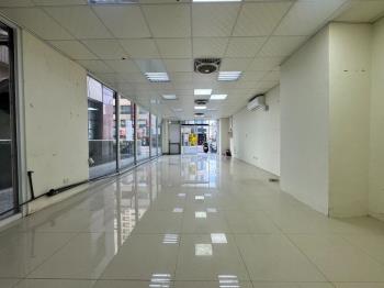 好市｜多摩國平角窗店面