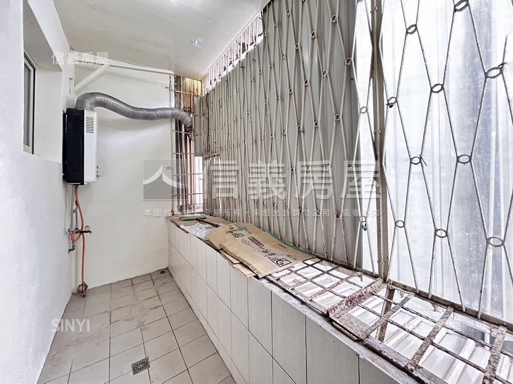 中華街邊間美寓房屋室內格局與周邊環境