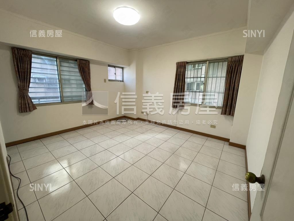 和美鎮公所旁三房房屋室內格局與周邊環境