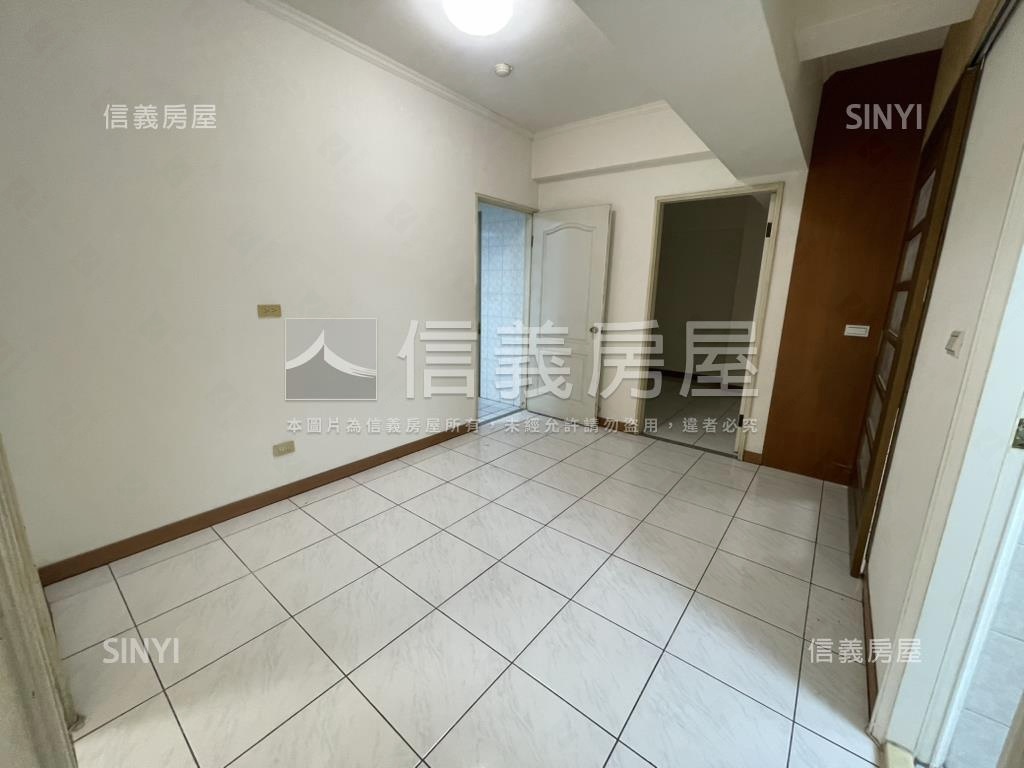 和美鎮公所旁三房房屋室內格局與周邊環境