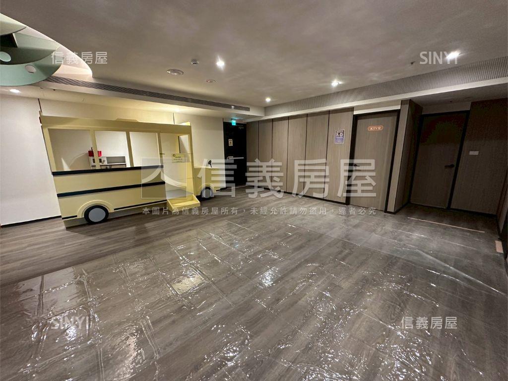 緯德閱河電梯兩房車房屋室內格局與周邊環境