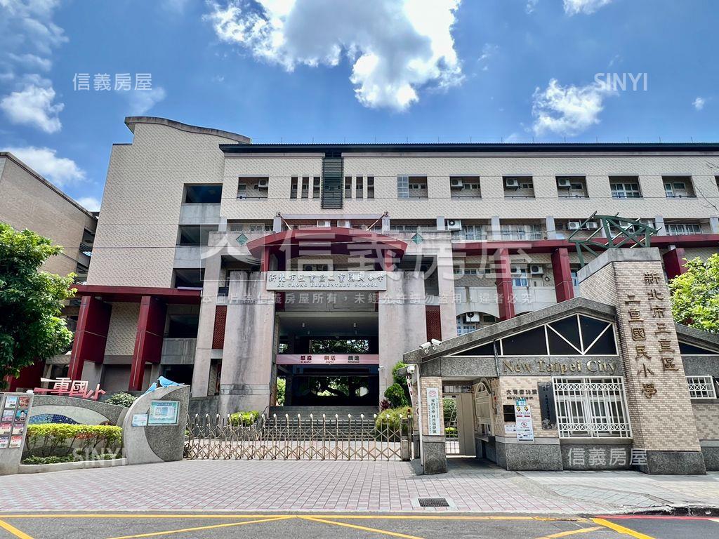 緯德閱河電梯兩房車房屋室內格局與周邊環境