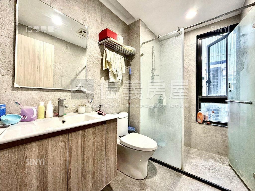 ☆臨路精裝潢臨路美別墅☆房屋室內格局與周邊環境