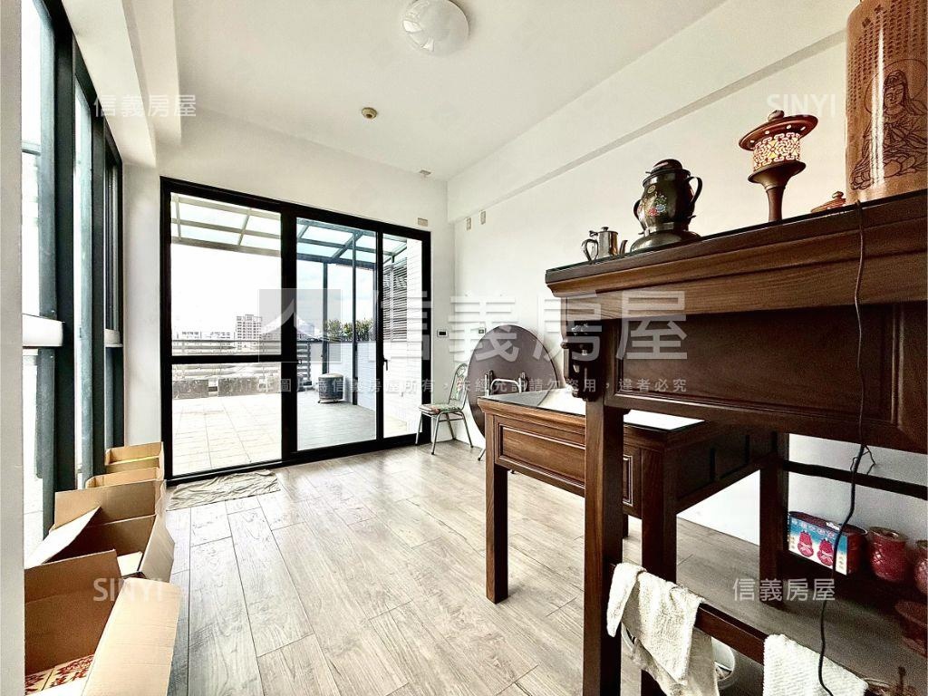 ☆臨路精裝潢臨路美別墅☆房屋室內格局與周邊環境