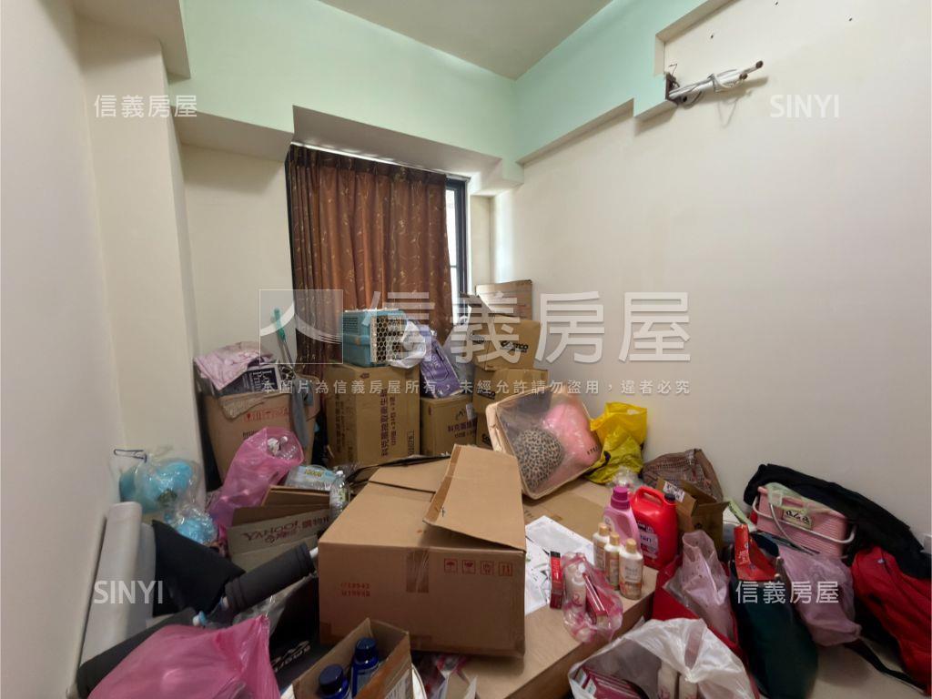 新天地好視野有車位房屋室內格局與周邊環境