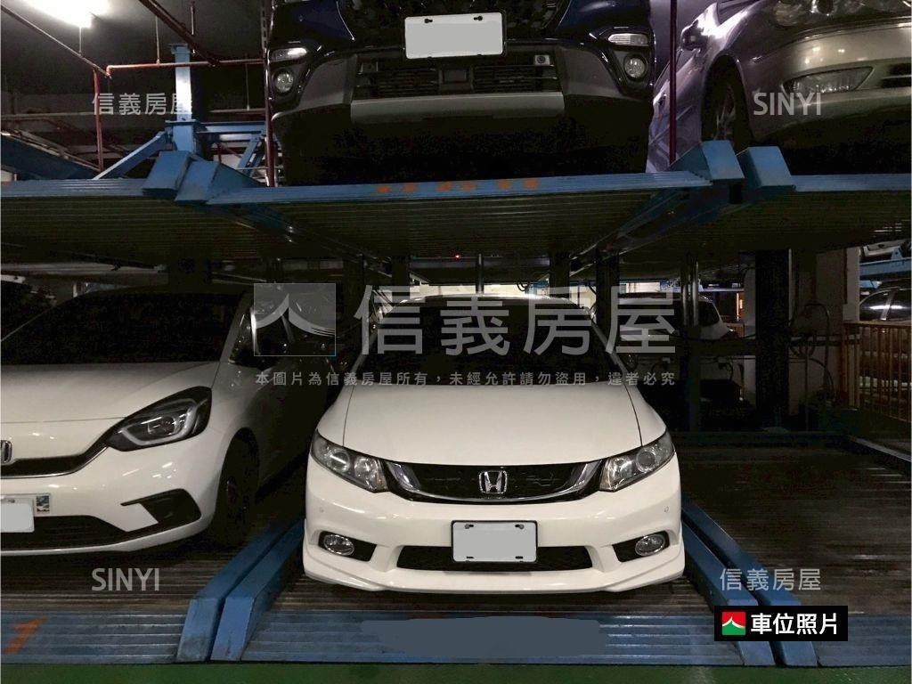 漢皇挑高面中庭加車位房屋室內格局與周邊環境