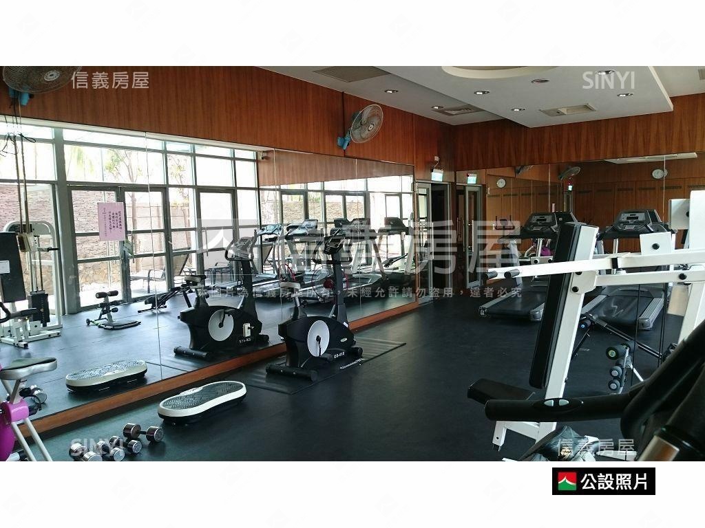 漢皇挑高面中庭加車位房屋室內格局與周邊環境