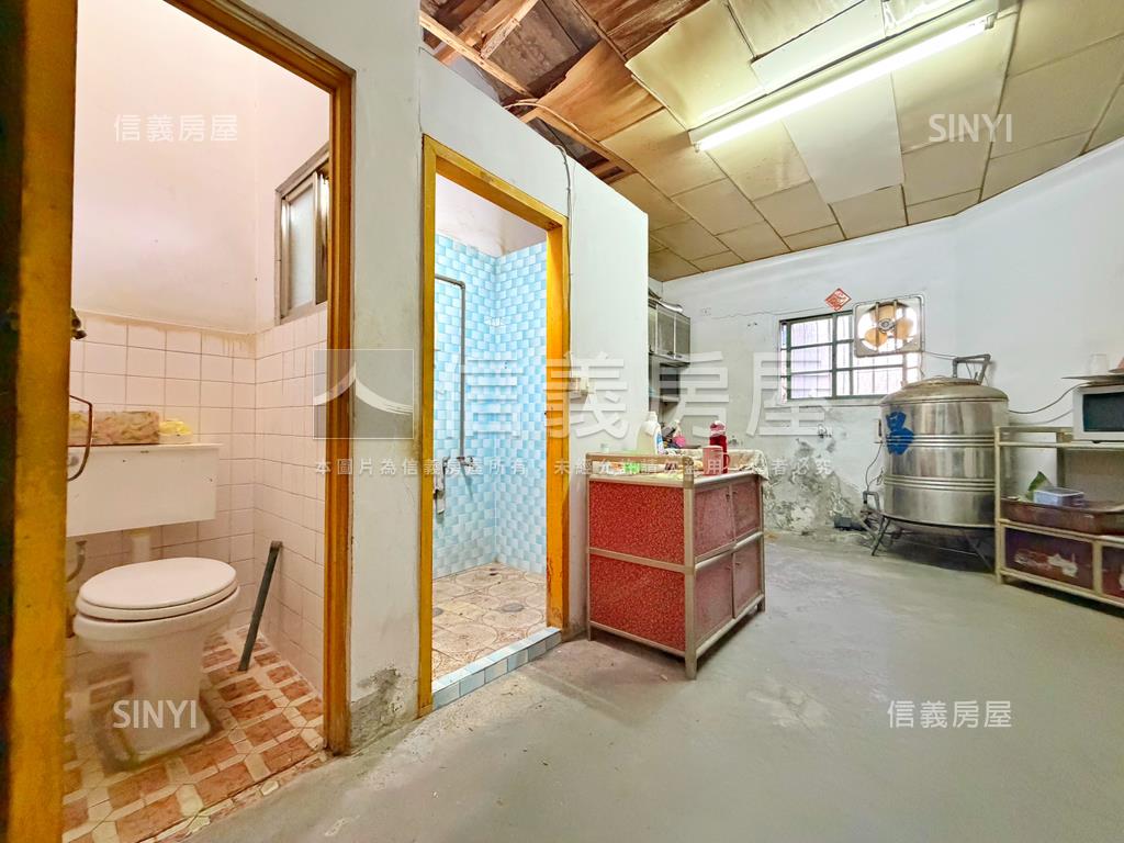 巨蛋商圈｜醒目三角窗透天房屋室內格局與周邊環境