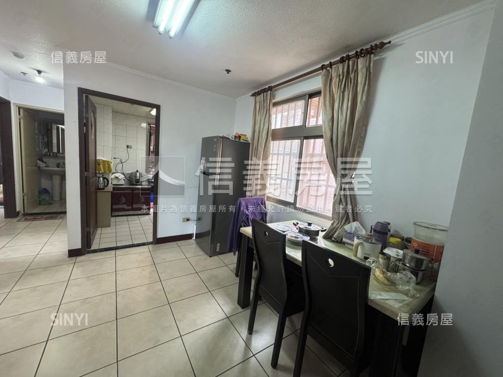 自立Ｅ區景觀三房房屋室內格局與周邊環境