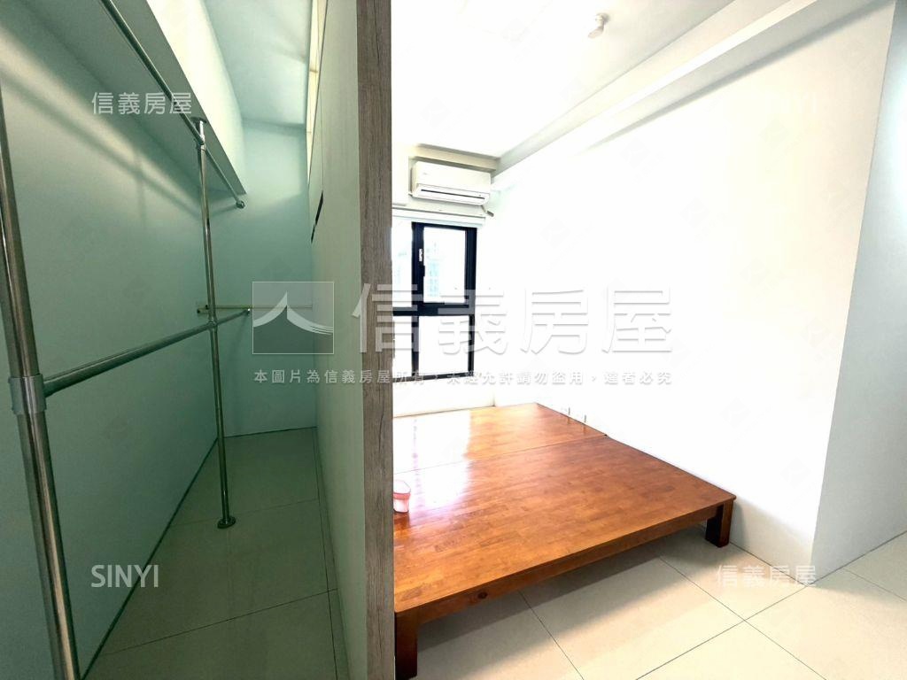 菁英薈二期漂亮３房車位房屋室內格局與周邊環境