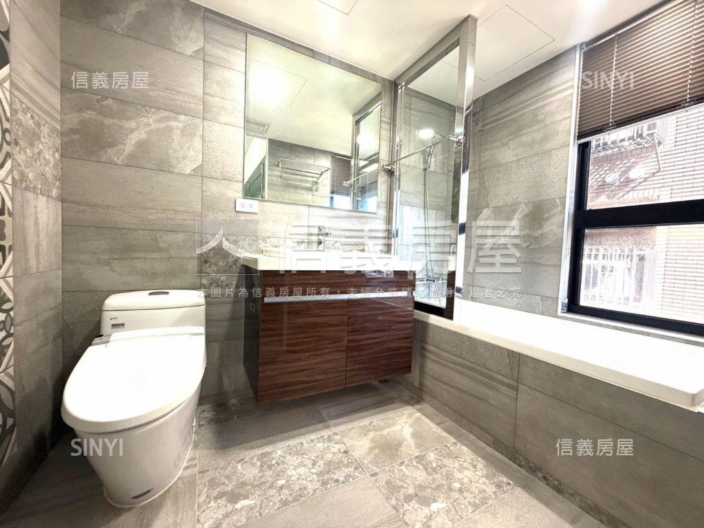 菁英薈二期漂亮３房車位房屋室內格局與周邊環境