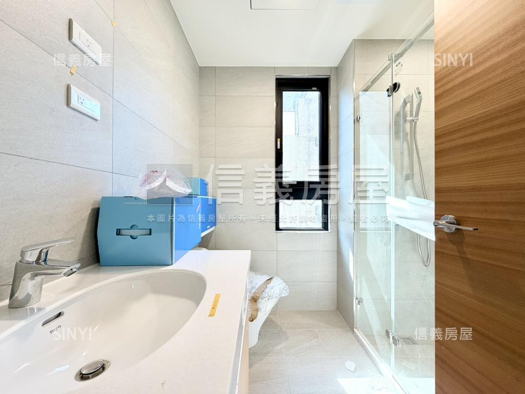 頂溪全新三房含車位房屋室內格局與周邊環境