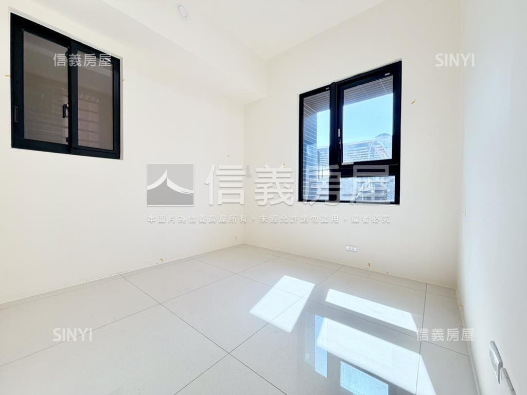 頂溪全新三房含車位房屋室內格局與周邊環境