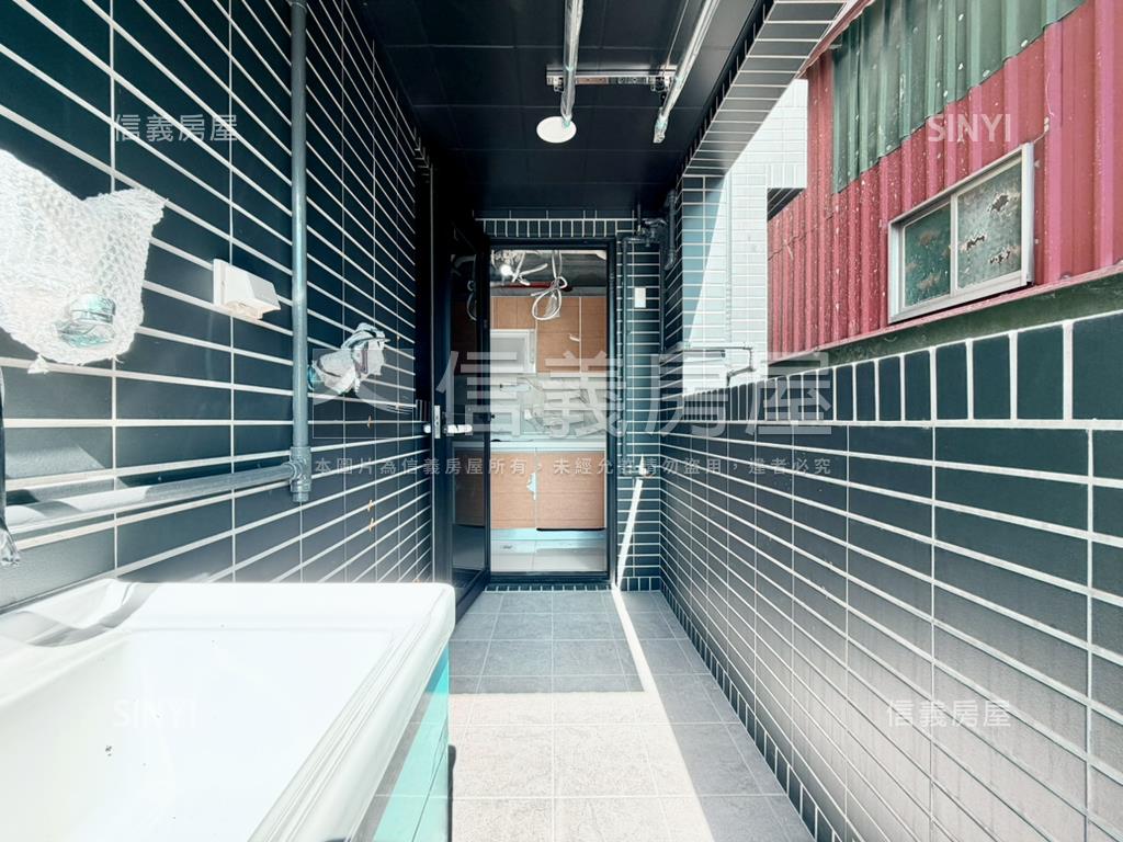 頂溪全新三房含車位房屋室內格局與周邊環境