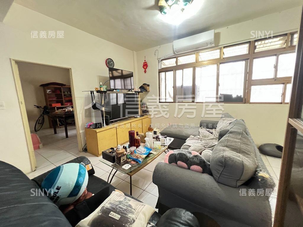 佳瑪百貨方正公寓３房房屋室內格局與周邊環境