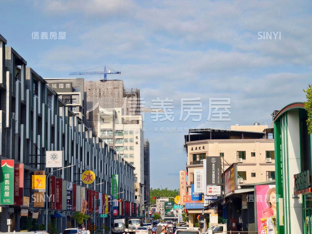 鳳山大地坪△電梯金透店房屋室內格局與周邊環境