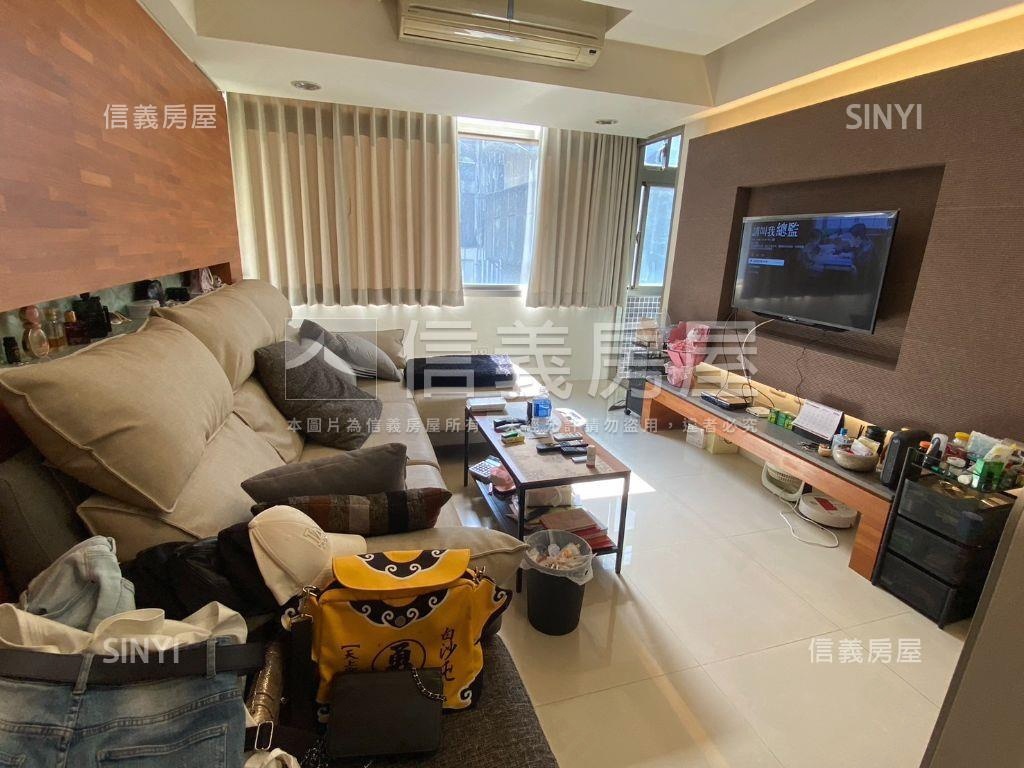國泰景園兩房有陽台房屋室內格局與周邊環境