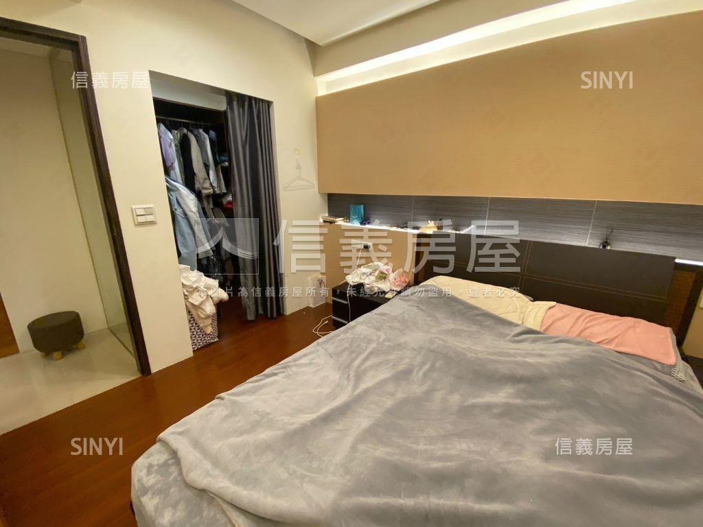 國泰景園兩房有陽台房屋室內格局與周邊環境