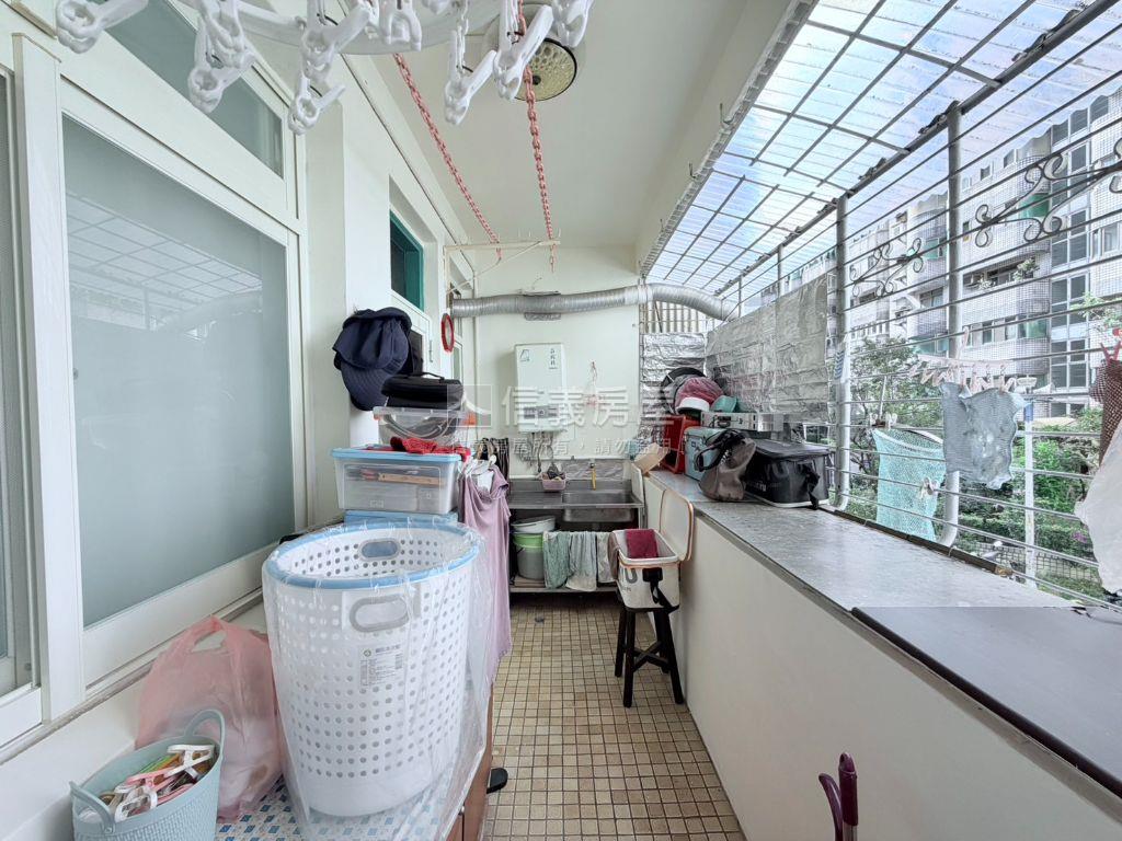 中和近捷運二樓美寓房屋室內格局與周邊環境