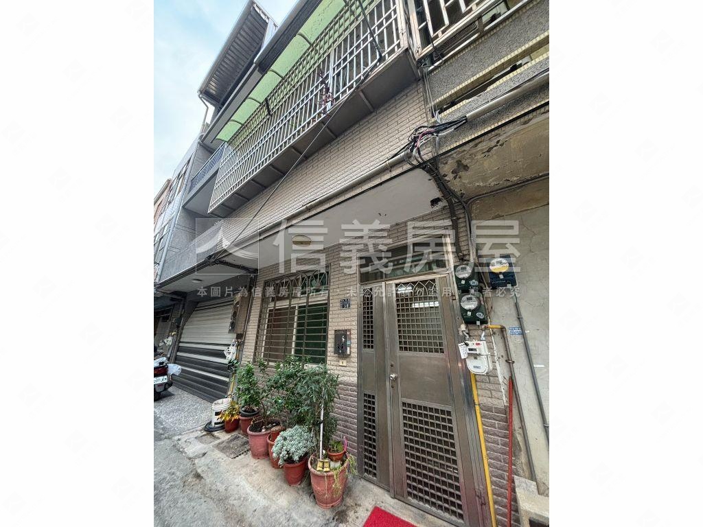 中華路低總價透天房屋室內格局與周邊環境