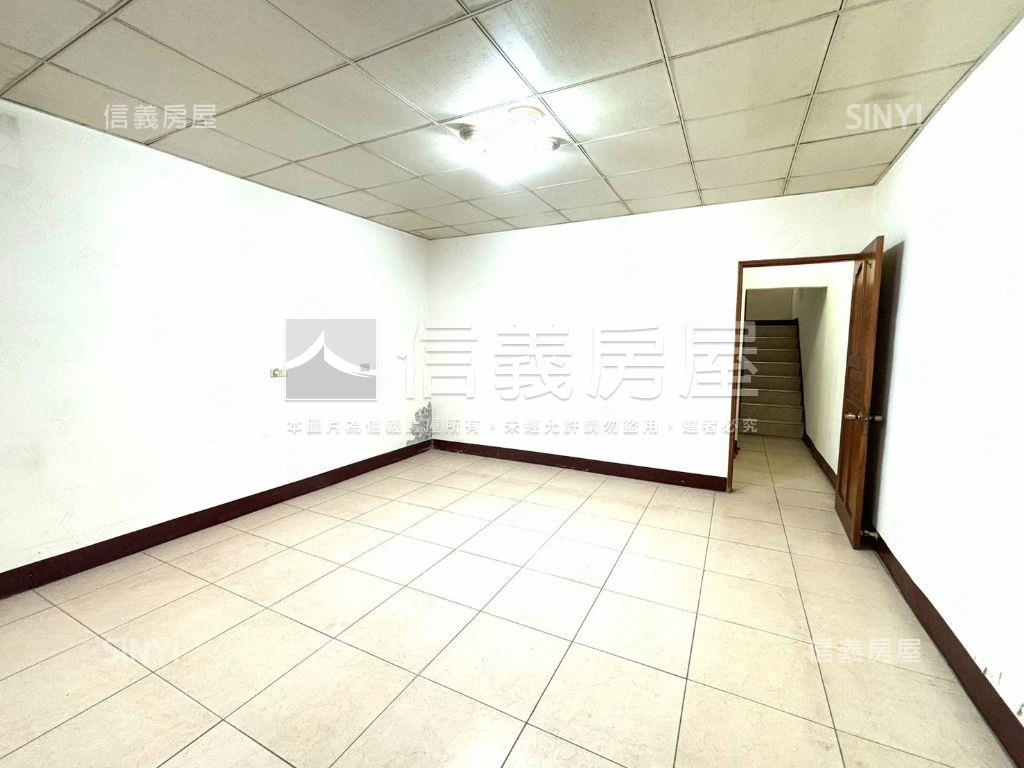 中華路低總價透天房屋室內格局與周邊環境