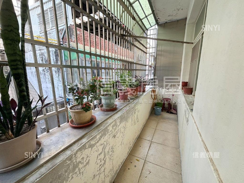 中華路低總價透天房屋室內格局與周邊環境