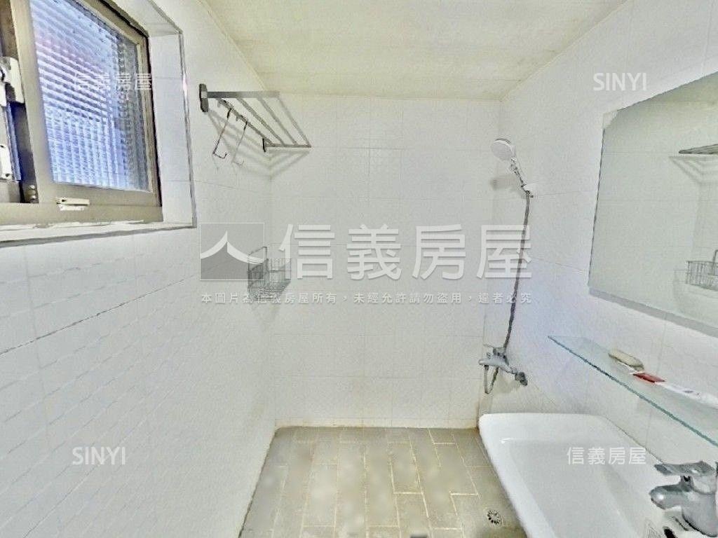 近美術館．大面寬角窗店面房屋室內格局與周邊環境