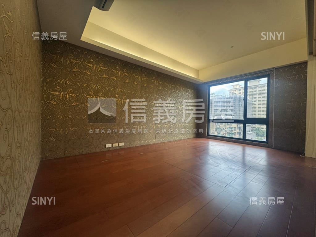 麗寶世紀館溫馨四房車位房屋室內格局與周邊環境