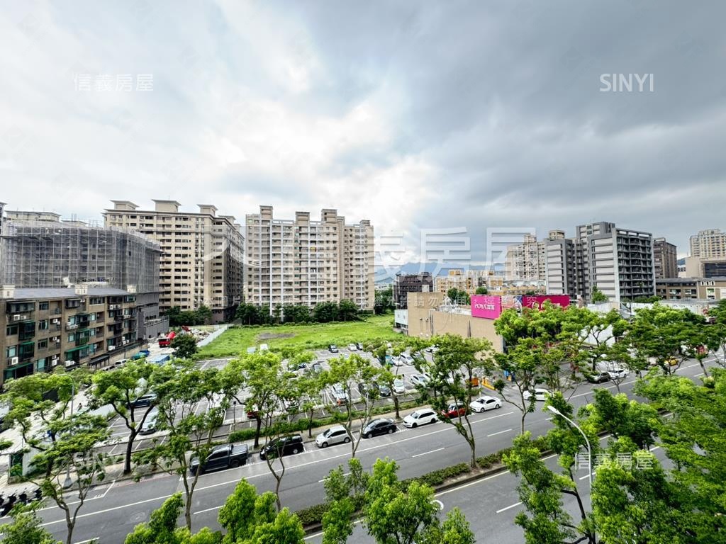 麗寶世紀館溫馨四房車位房屋室內格局與周邊環境