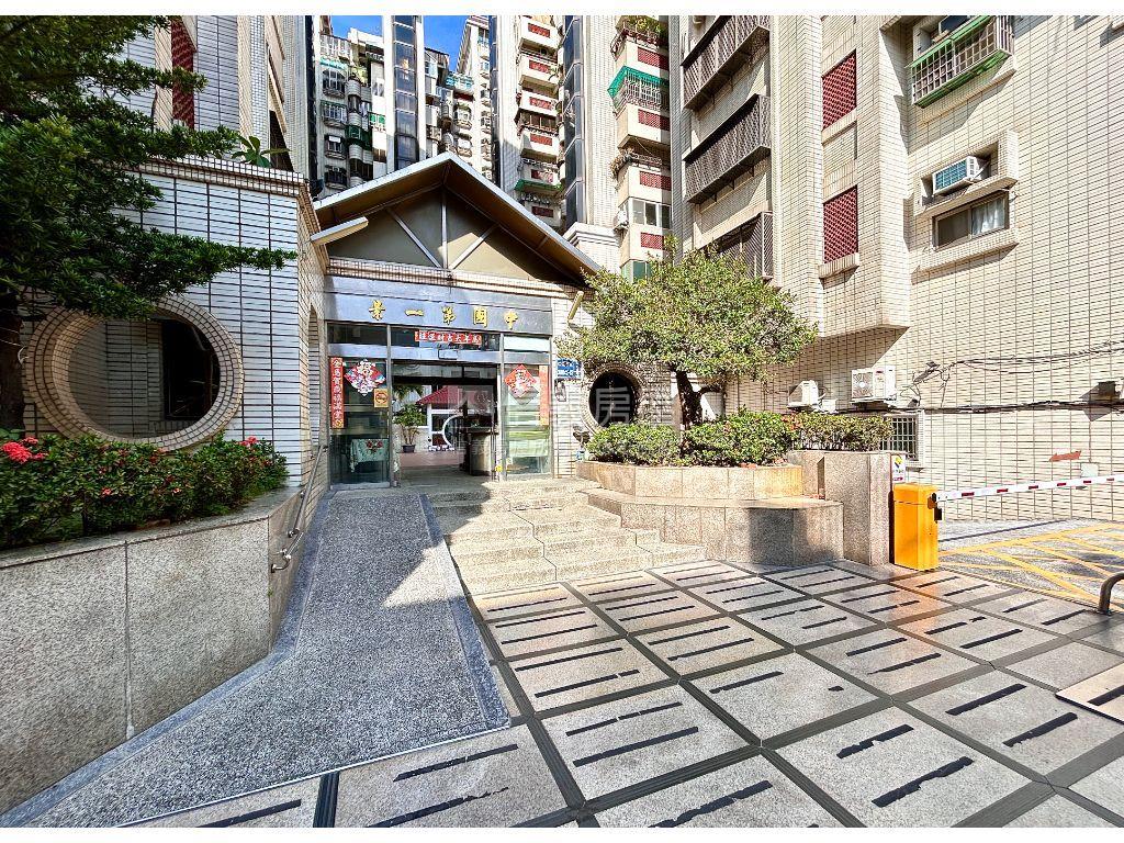 市府商圈．樓中樓美邸房屋室內格局與周邊環境