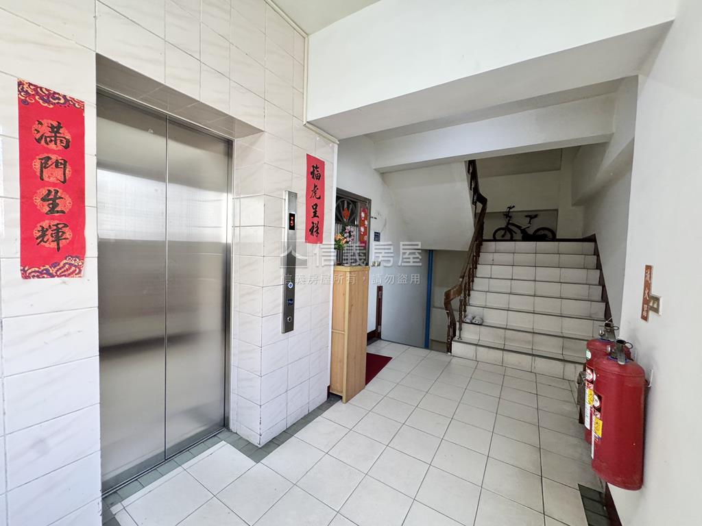 市府商圈．樓中樓美邸房屋室內格局與周邊環境
