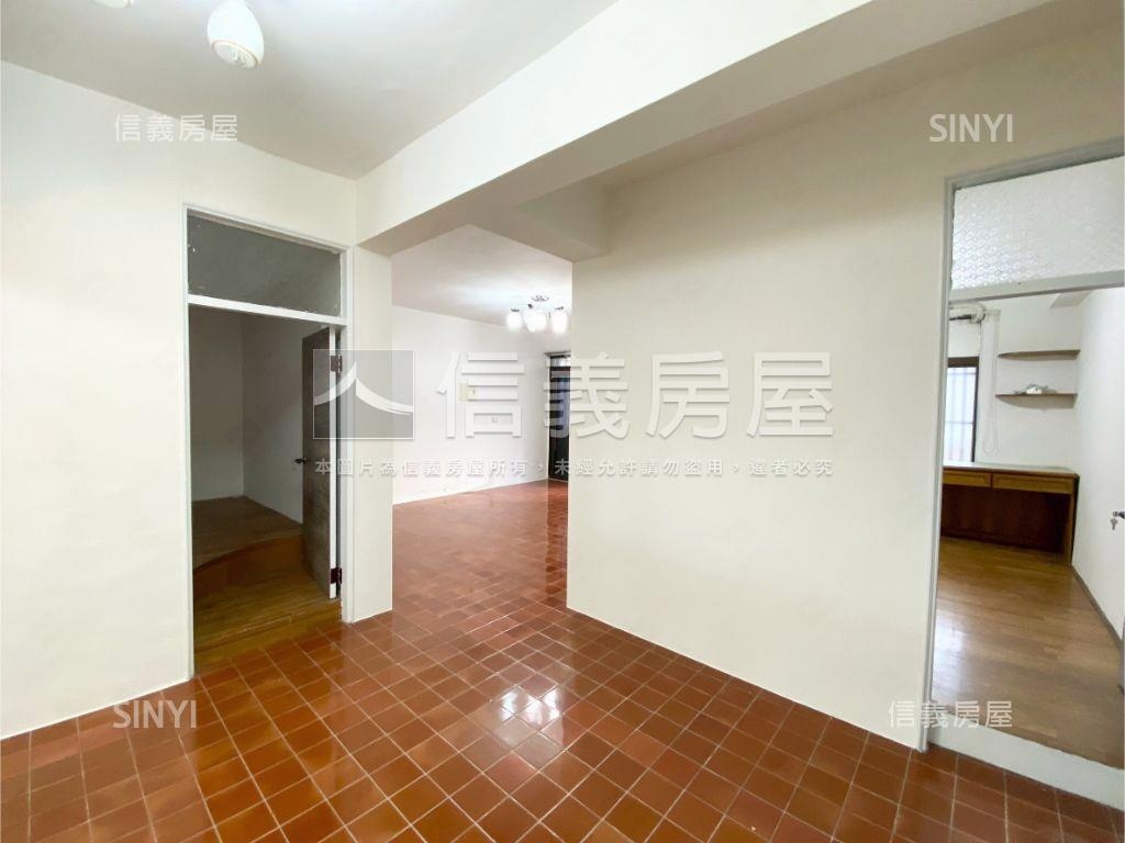 店長推薦東園培英三房房屋室內格局與周邊環境