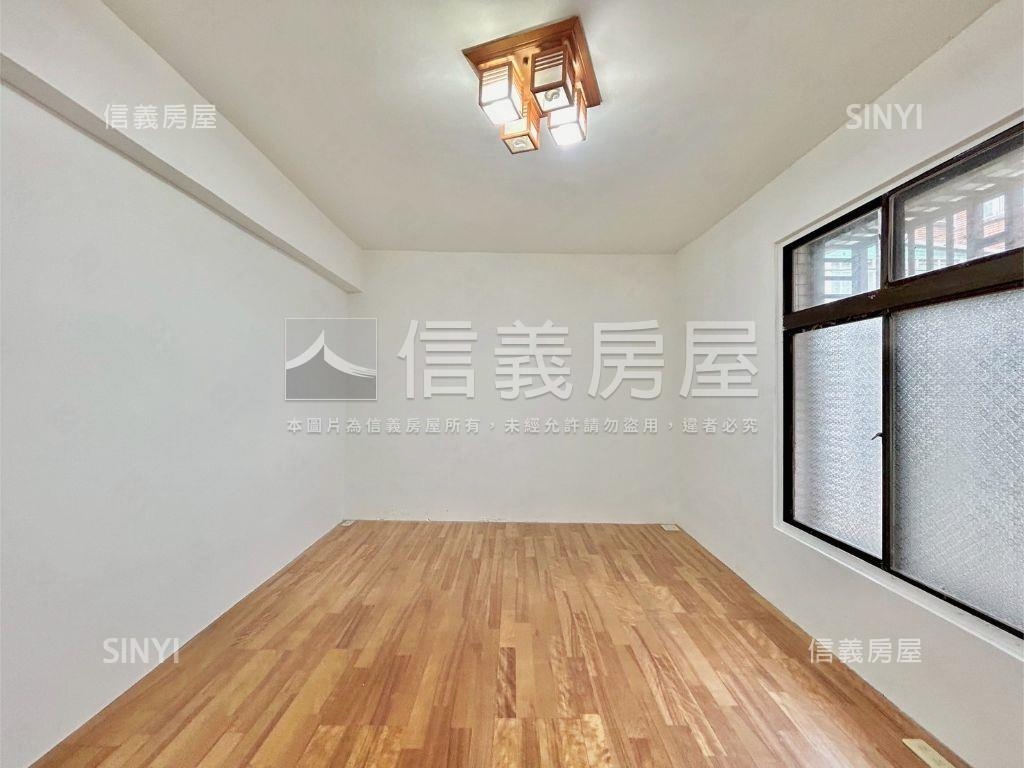 店長推薦東園培英三房房屋室內格局與周邊環境