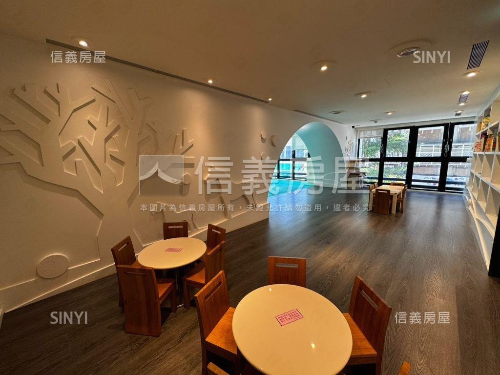 碧湖君鄰絕品兩房平面車位房屋室內格局與周邊環境