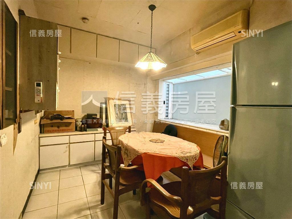 新堀江商圈露臺採光大四房房屋室內格局與周邊環境