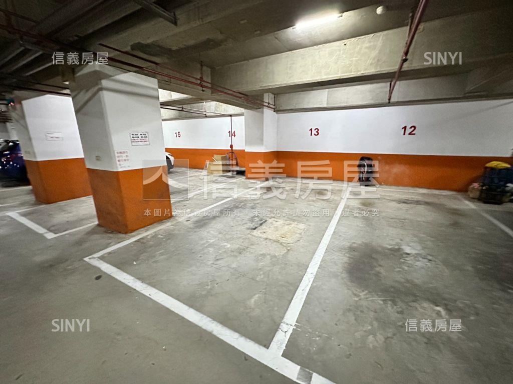 遠百閱讀台大美三房房屋室內格局與周邊環境