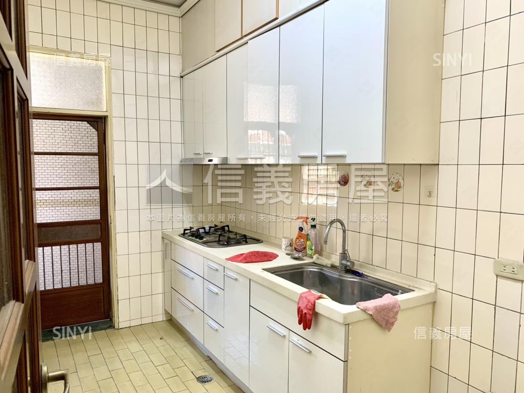 大坪林大四房美屋房屋室內格局與周邊環境