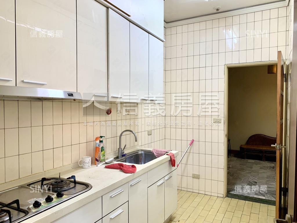 大坪林大四房美屋房屋室內格局與周邊環境